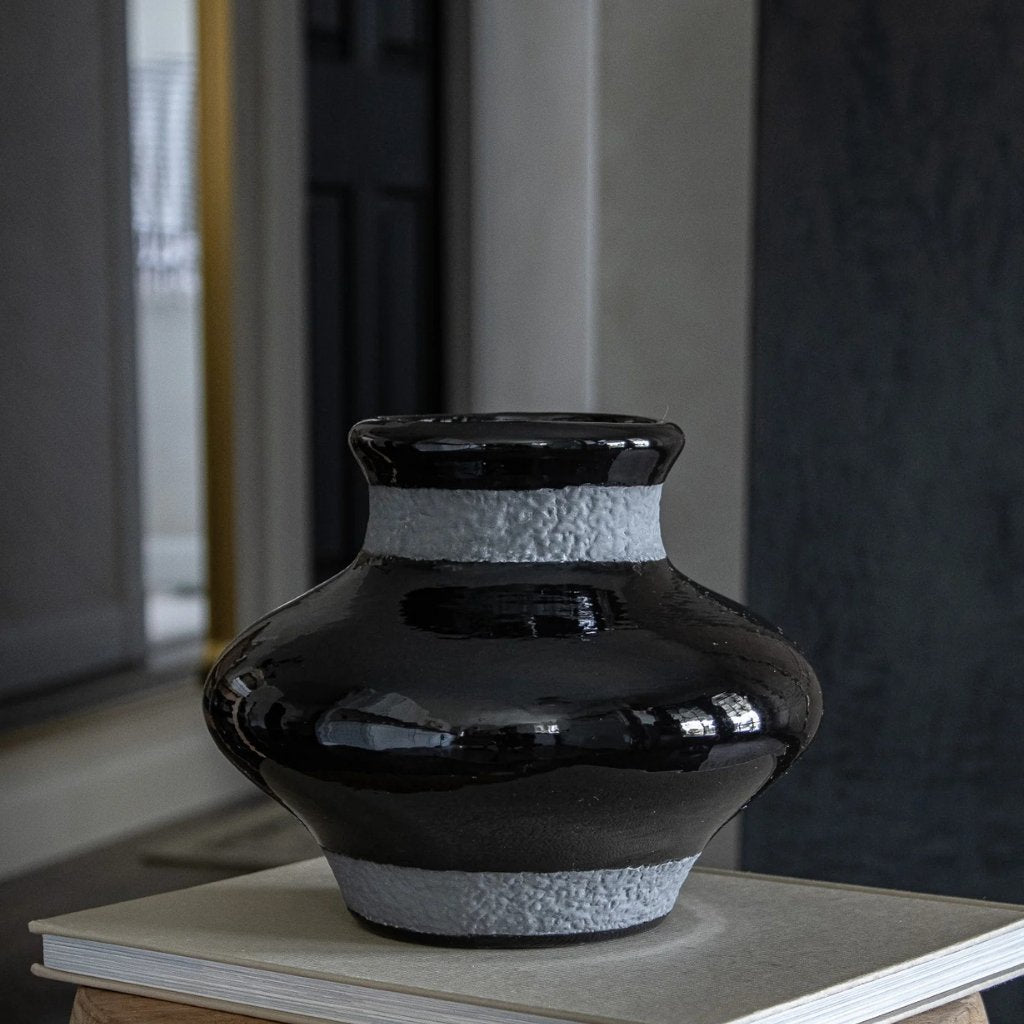 Astrohuge Handmade Pottery Black Ceramic Vase